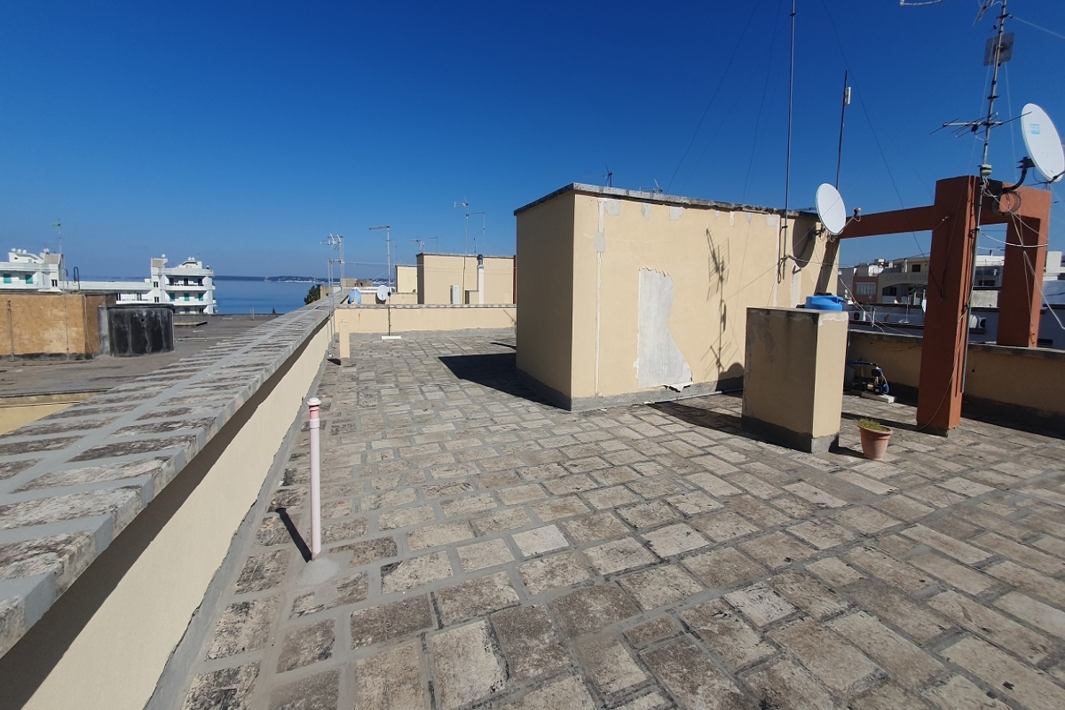 16 terrazzo condomiiale.jpg